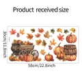 Detailansicht der Herbst-Wandaufkleber mit Kürbissen, Ahornblättern und Holzwagen-Layout - 30x58cm