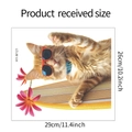 Detalle vinilo decorativo de gato surfero con medidas de 29 cm por 26 cm - Gato Naranja Tabla Amarilla Surfing Flor (HY-M121)