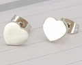 Boucles d'oreilles cœur polies en acier inoxydable argenté pour un look quotidien - Argent