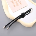 Portachiavi classico in pelle PU intrecciata nera con anello in metallo argento e nodo - Nero