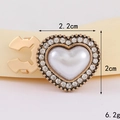Detail view of heart pearl button with crystal trim, size 2.2cm by 2cm, alloy material - D3135 Pearl And Diamond-studded Heart-shaped Collar Button / Collar Pin
