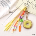 Portachiavi artigianale con perline, ciondolo a forma di donut e fiocco per borse - Ornamento Ciambella / Stile Giallo (K5280)