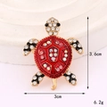 Dettaglio tartaruga in smalto rosso con strass multicolore e dimensioni - Base Oro Tartaruga Strass Rosso (D3291)