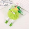 Porte-clés monstre en peluche verte avec de longues jambes et une chaîne de perles colorées - Vert Herbe