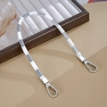 Cinturino da polso in pelle a righe con fibbie in metallo argento per borse - Bianco