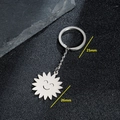 Porte-clés géométrique en acier inoxydable avec pendentif soleil souriant de 26mm - Style de Soleil Souriant
