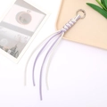 Porte-clés en cuir tressé lavande et crème avec anneau métallique circulaire argenté - Attache Tressée Nœud Diamant (K3939) / Blanc + Violet