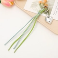 Porte-clés en cuir tressé avec pendentif en cœur, design minimaliste bleu et vert - Attache Tressée Cœur (K3927) / Bleu + Vert