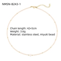 Girocollo di perline rosa con perla bianca centrale e chiusura in acciaio inossidabile - Perline Miyuki Rosa Chiaro Stile Perla (NMSN-B243-1)