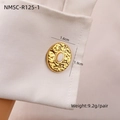 Ovale goldene Edelstahl Manschettenknöpfe mit Textur und weißer Einlage am Hemd - Gehämmert Oval Stil / Weiße Jade (NMSC-R125-1)