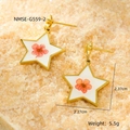 Star-shaped gold stainless steel earrings with pink dried flowers in resin inlay - Star Shaped Pink Dried Flower Studs (NMSE-G559-2)