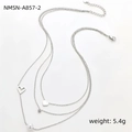 Detail van een drielaagse roestvrijstalen hartjesketting met parels en kralen - Zilveren Gelaagde Hart Parel Halsketting (NMSN-A857-2)