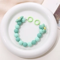 Matte Handyperlenkette mit grünem Farbverlauf und 3D Blumenanhängern für Gehäuse - K950 Grüne Blumenkette