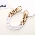 Elegante catena spessa in acrilico bianco e oro con fibbie a molla in metallo tondo - Contrasto Oro Bianco (K516) / Catena a Mano Bianca (K516)