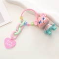 Bär-Schlüsselanhänger mit Perlmutteffekt, Herz-Anhänger und bunter Acryl-Gliederkette - Perlmutt Bär (Rosa)