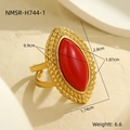 Detailansicht eines 18k vergoldeten Edelstahlrings mit rotem marquiseförmigem Achatstein - Marquise Roter Ring (NMSR-H744-1)