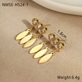 Detalle de pendientes dorados con circonitas y medidas de 1,8 cm de longitud - Estilo Borla Dorada (NMSE-H524-1)