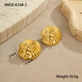 Détails des boucles d'oreilles coquillage et étoile de mer dorées avec perles blanches - Boucles d'oreilles Clous Étoile de Mer Coquillage Perle (NMSE-K348-2)