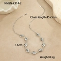 Vue détaillée du collier en acier inoxydable argenté avec pendentifs et dimensions - Style Conque (NMSN-K314-2)