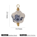 Pendaglio floreale in porcellana bianca e blu con gancio dorato in acciaio inossidabile - Prugno Blu Scuro Fiore 14.5mm