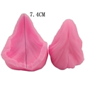 Makro-Detail einer 7,4 cm rosa Silikonform mit feiner Blattadertextur für Fondant - Blattstruktur Stil (款4)