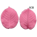 Detail showing 8cm pink silicone leaf mold with intricate vein textures for fondant cake DIY - Wavy Petal Style (款8)