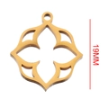 Poliertes 19mm Gold Blumenanhänger-Verbinder im hohlen geometrischen Design für DIY-Schmuck - Vierblättriges florales Hohlmuster (Gold 7)