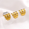 Trois boucles d'oreilles 10mm en acier inoxydable doré avec design à trois griffes - Or - Trois Lignes Courbes