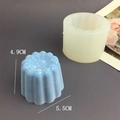 Silikonform in Cannelé-Form für Kuchen und Kerzen mit detaillierter Wellenstruktur - Canelé Form Modell 3670