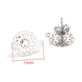 Detail von 13 mm silbernen Edelstahl-Boho-Ohrhaken mit Blumenmuster für DIY-Schmuckherstellung - Stahl-Nummer 7