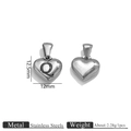 Ciondolo a cuore in acciaio inox lucidato con lettera Q e dimensioni di 12,5 mm - Lettera Q / Color Acciaio