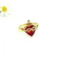 Bague ouverte Sacré-Cœur avec pierre rouge, épines plaquées or et détail croix - Style Or Sacré-Cœur Croix Épine (ZYN-DMR293G)