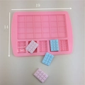 Silikonform für Waffeln und Schokolade in Rosa mit geometrischen Vertiefungen zum Backen - Rosa