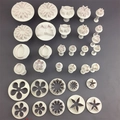 Juego de 30 moldes de flores hojas mariposas para decoración de pasteles y arcilla - Blanco / Juego De Varias Piezas Flor Hoja Mariposa