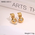 Macro di orecchini a C dorati con trama ondulata e inserto in zircone bianco - Stile Ondulazione Sferica Dorato (NMSE-J525-2)