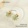 Detail of beaded cluster earrings with gold heart stud and green stones in stainless steel - 18K Gold / Green Natural Stone (NMSE-K634-2)