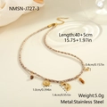 Detalle del collar bohemio de cuerda trenzada con colgantes de luna y sol en acero - Collar de Cuerda Trenzada Estrella Luna Sol (NMSN-J727-3) / Chapado en oro 18K