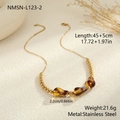 Detail einer 18K vergoldeten Edelstahlkette mit Bernstein-Harztropfen-Anhängern - Wassertropfen-Anhänger Halskette (NMSN-L123-2) / 18K-Gold