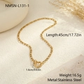 Vista dettagliata della collana in acciaio inossidabile placcato oro 18K con chiusura a cuore - Oro 18K / Collana Oro Con Chiusura a Cuore