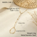 Dettaglio del bracciale ad anello in acciaio inossidabile dorato con cuore e perline - Catena Sottile con Ciondolo a Cuore Oro (NMSR-L148-1)