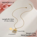 Vista dettagliata della collana busta in acciaio inossidabile 18k con strass lucidi - Stile Borsetta Cuore Strass Oro (NMSN-M222-3)