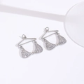 Macro-opname van 18K verzilverde bikinihangers met wit micro-pave gezette zirkoon - Bikini Top Shape / Witte BH