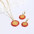 Set de joyas hechas a mano con collar medalla San Benito roja y pendientes a juego - Rojo