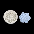 Molde de silicona camelia blanco con modelo de flor de resina en azul claro - Molde Estilo 1