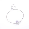 Detalle de pulsera plateada de pulpo con opalo purpura y cadena ajustable con cierre deslizante - Pulsera de Pulpo de Ópalo Rosa en Oro Blanco