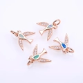 Colgante de golondrina en oro rosa con circonitas brillantes y piedras de ópalo - Oro Rosa Color Mezclado Opale