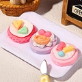 Miniatur-Dessert-Set aus Harz mit Tablett in Pastellfarben für Bastelarbeiten - Ohne Teller Und Löffel / Mehrfarbig