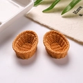 Lot de deux paniers miniatures en résine tressée pour décoration de maison de poupée DIY - Fauve