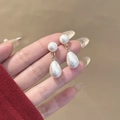 Orecchini pendenti con perle vintage francesi con finitura opaca e maglie dorate - Goccia d'Acqua Fiocco di Neve Oro (E2138-4)