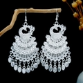 Orecchini etnici a pavone color argento con nappe e design a foglia vintage - Grande Pavone Argento Bianco